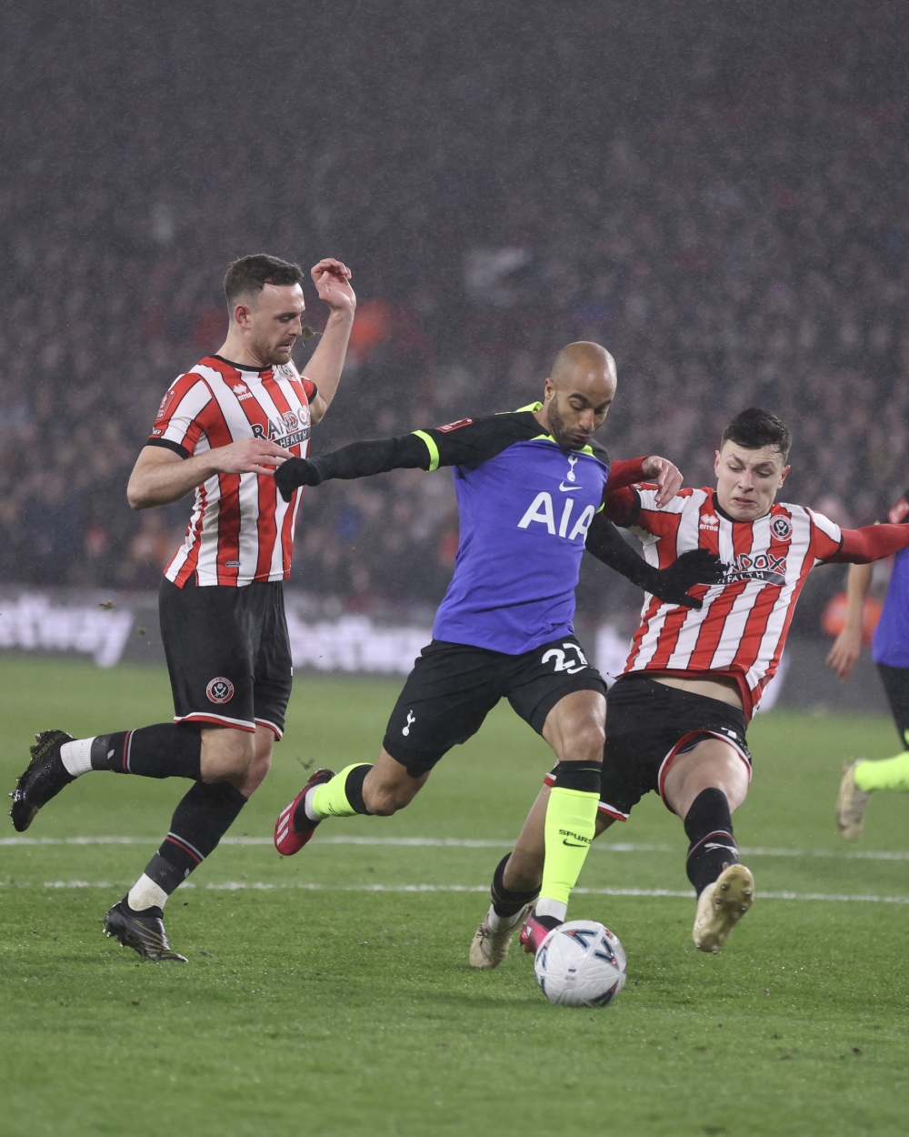 九游体育包含转折点！尼斯遗憾出局，德甲加时末段攻防权衡，质疑声仍在，球队文化再被提及的词条